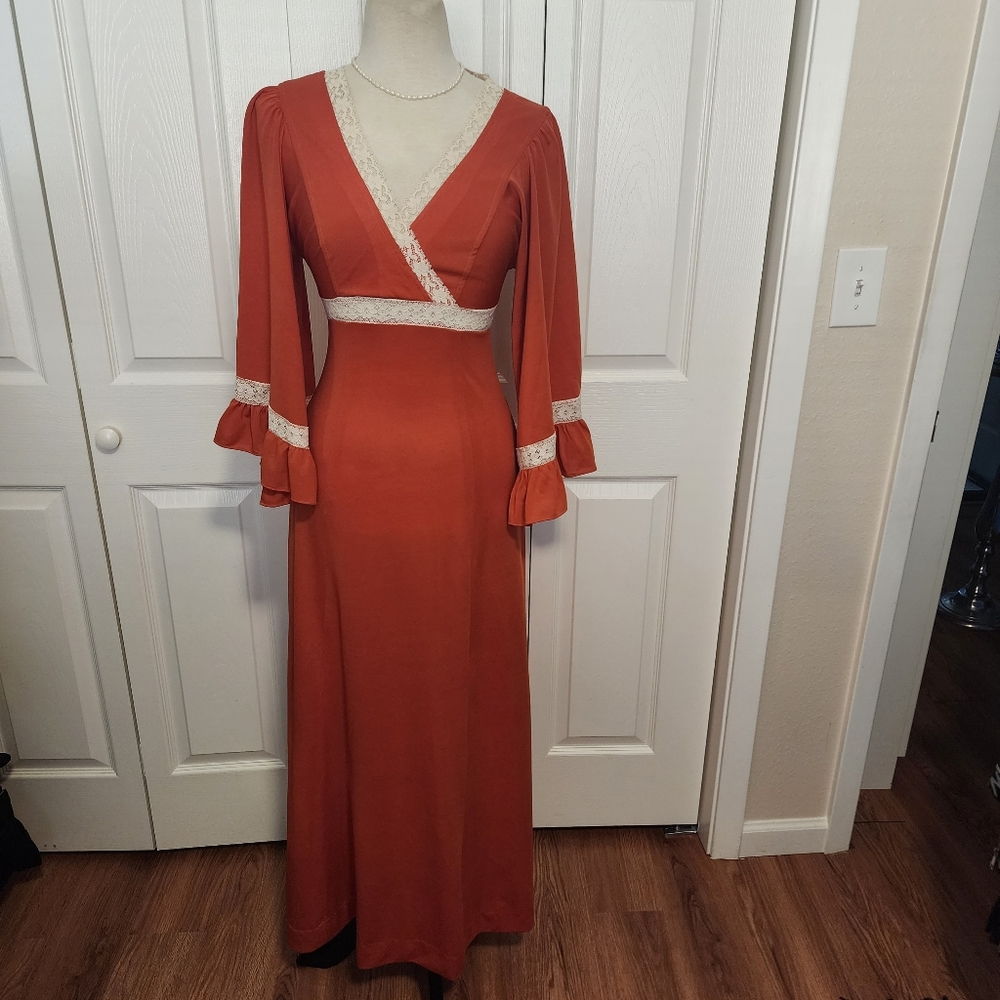 Vintage Rust & Cream Empire Wasit Prairie Lace Ruffle Bell Sleeved Dress - Picture 5 of 16